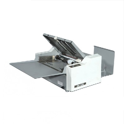 Portable folding machine